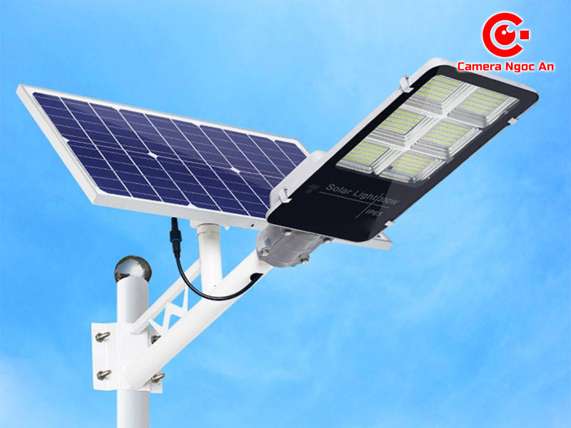 den-nang-luong-mat-troi-giup-tiet-tien-dien-camerangocan