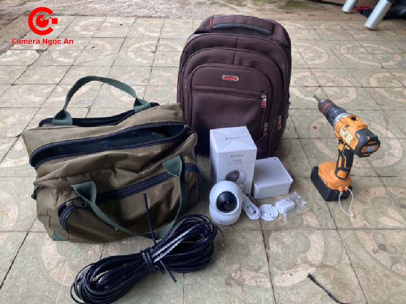 thi-cong-lap-dat-cong-trinh-camera-nha-chi-men-tai-dambri-camerangocan-1