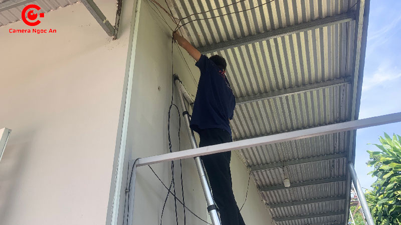 thi-cong-va-lap-dat-cong-trinh-camera-nha-anh-an-tai-loc-tan-camerangocan
