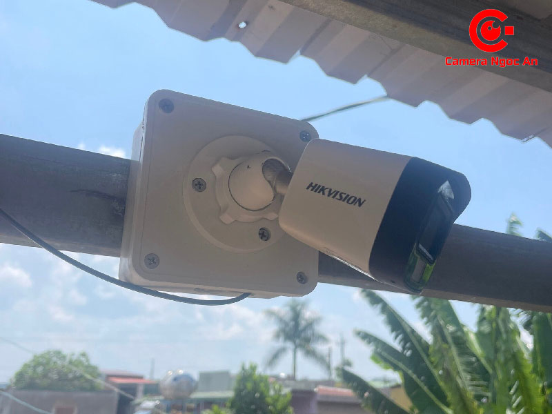 khao-sat-va-thi-cong-lap-dat-camera-nha-chi-men-tai-tan-lam-camerangocan-4