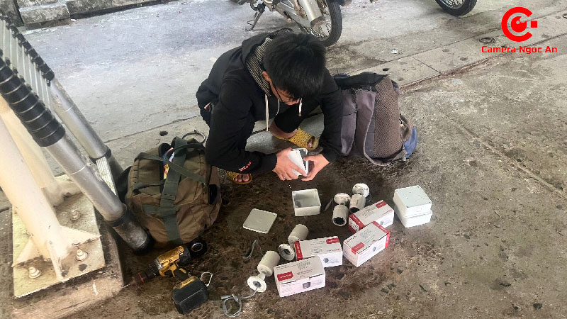 thi-cong-lap-dat-cong-trinh-camera-nha-anh-nam-tai-loc-tien-camerangocan