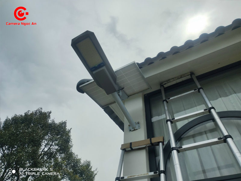 lap-dat-den-nang-luong-mat-troi-nha-anh-vui-tai-loc-an-bao-lam-lam-dong-2-camerangocan