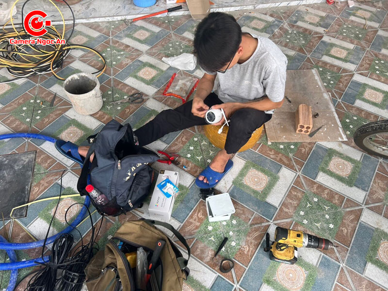 thi-cong-lap-dat-camera-quan-sat-cho-anh-mai-tai-hoa-ninh-di-linh-lam-dong-2-camerangocan